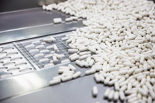 [Translate to English:] Produktion Medikamente